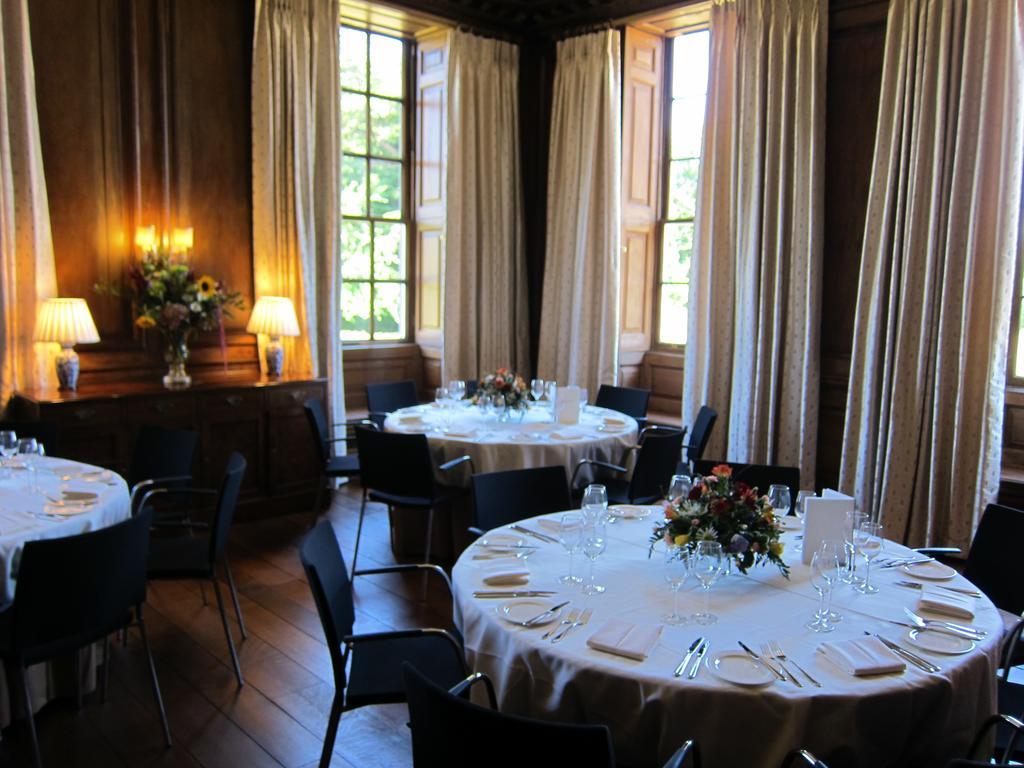 Chicheley Hall Eksteriør billede
