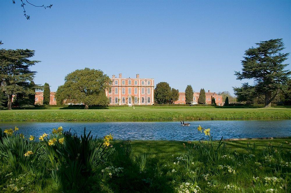 Chicheley Hall Eksteriør billede
