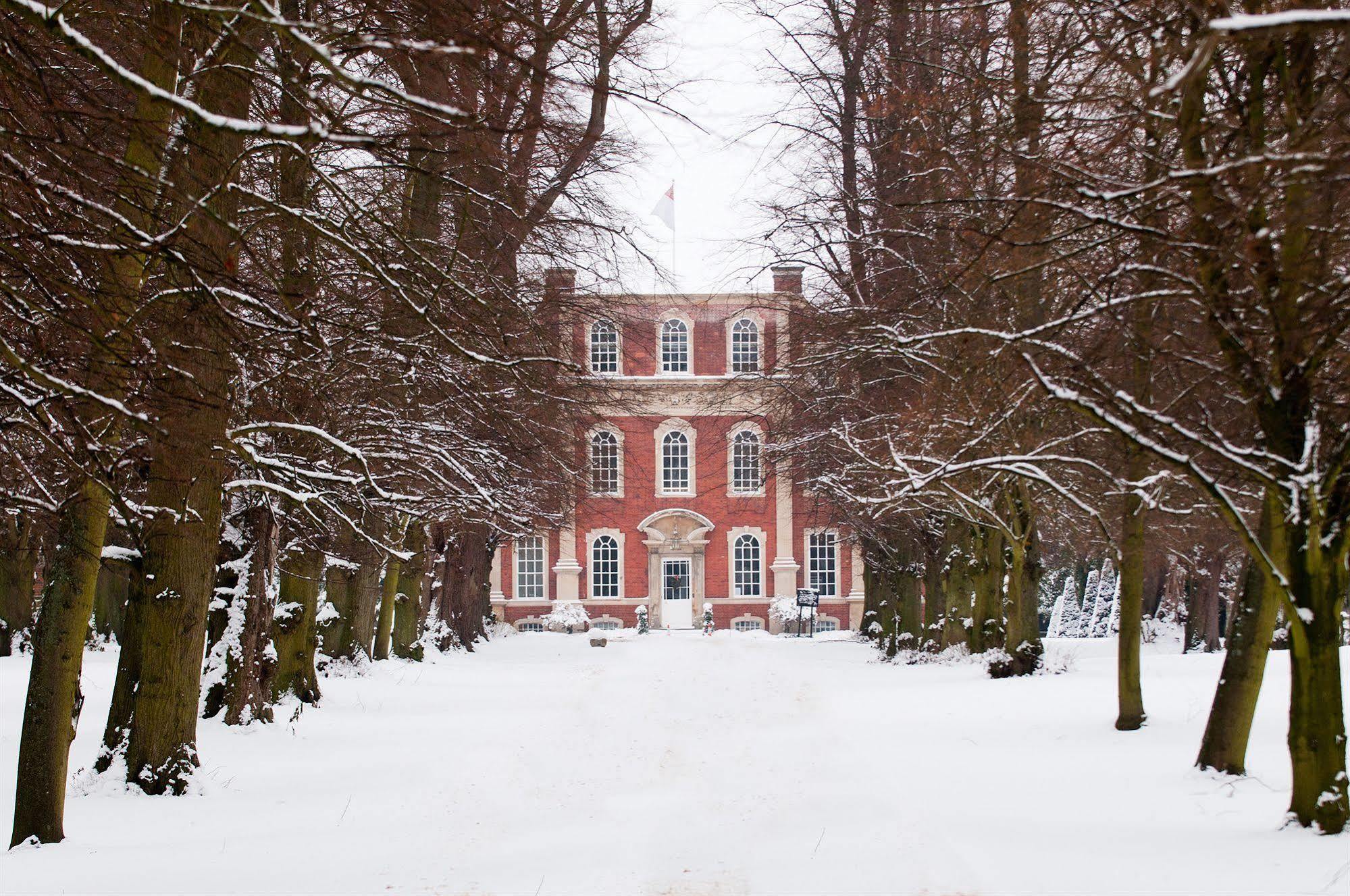 Chicheley Hall Eksteriør billede
