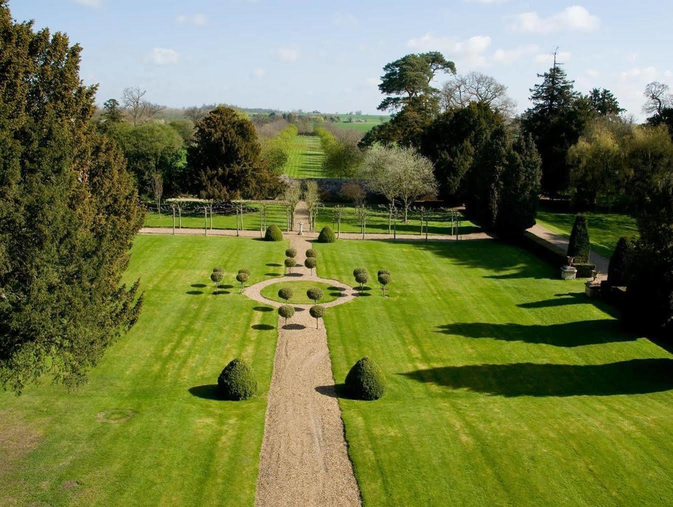 Chicheley Hall Eksteriør billede