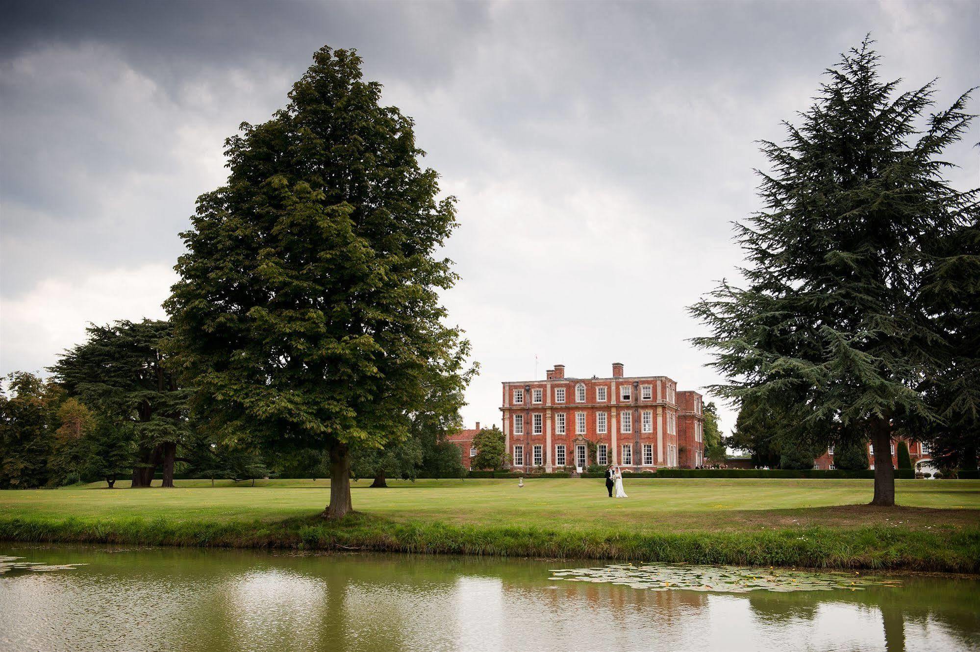 Chicheley Hall Eksteriør billede